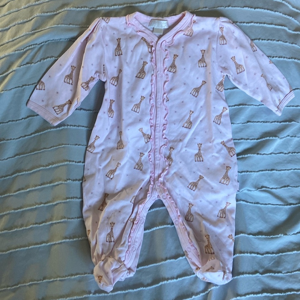 Kissy Kissy Pink Giraffe Print Footie